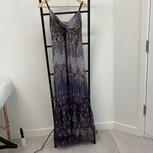 Bohemian Maxi Dress in Purple and Blue with a flowy skirt